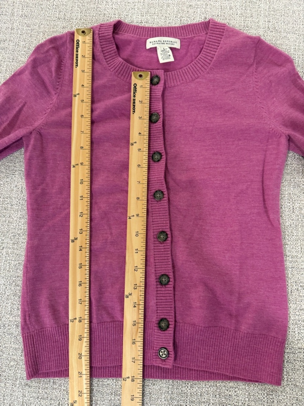 Banana Republic Fuchsia Pink Button-Front Merino Extra-Fine Wool Cardigan - Picture 10 of 11